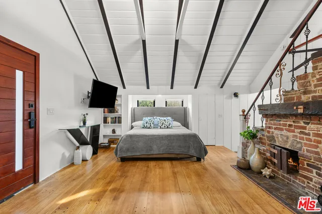 $4,900 | 11525 Moorpark Street, North Hollywood, CA 91602