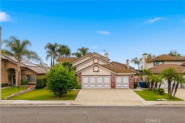 $888,800 | 576 Tam O'Shanter Street, Ontario, CA 91761