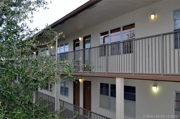 $1,500 | 101 Southwest 132nd Way, Unit 415J, Pembroke Pines, FL 33027