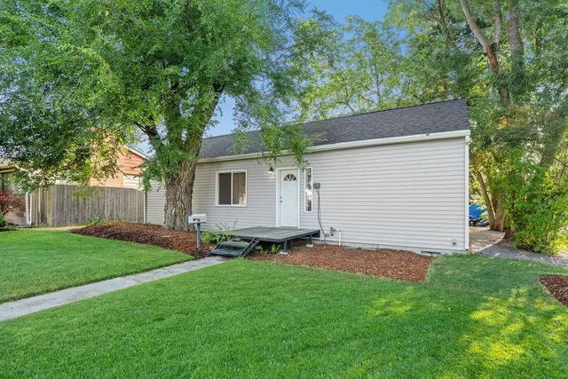 $327,500 | 6128 North Wall Street, Spokane, WA 99205