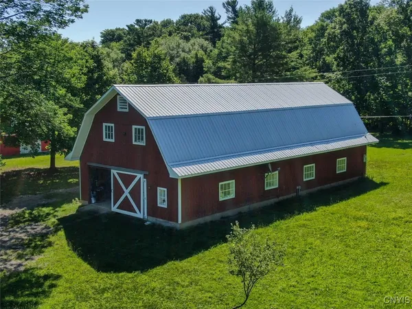 $2,495,000 | 43335 School House Road, Clayton, NY 13624
