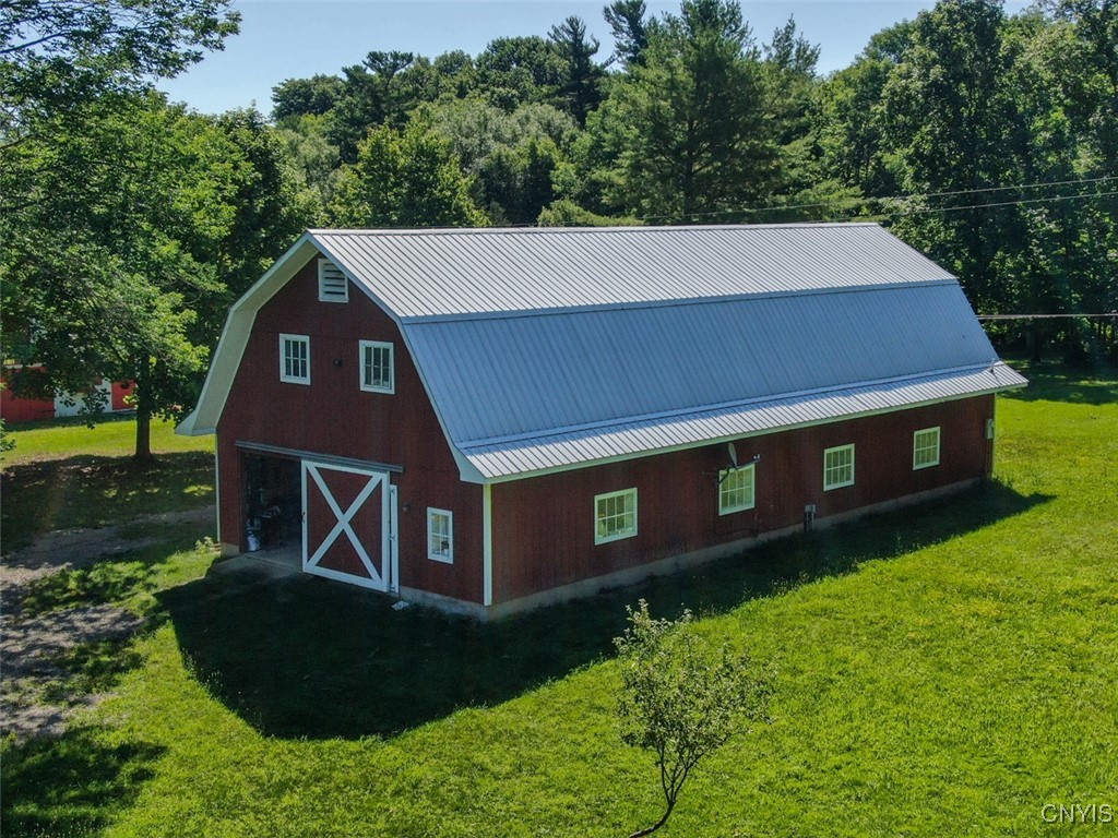 43335 School House Road Clayton, NY 13624 - Photo 38 of 48 Barn apartment
