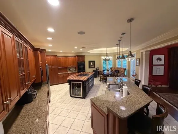 $1,090,000 | 5421 Winthrop Court, Evansville, IN 47715