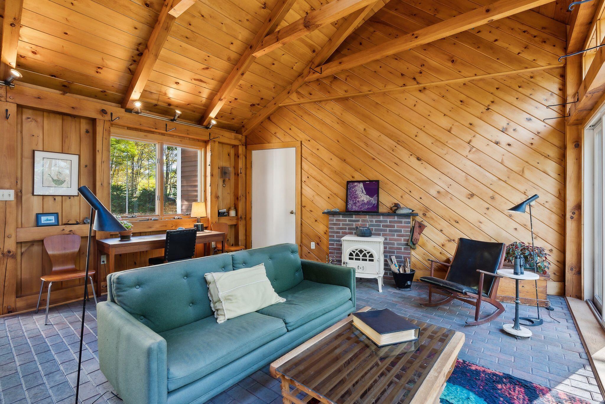 71 Desert Road Freeport, ME 04032 - Photo 12 of 34 Sunroom 3