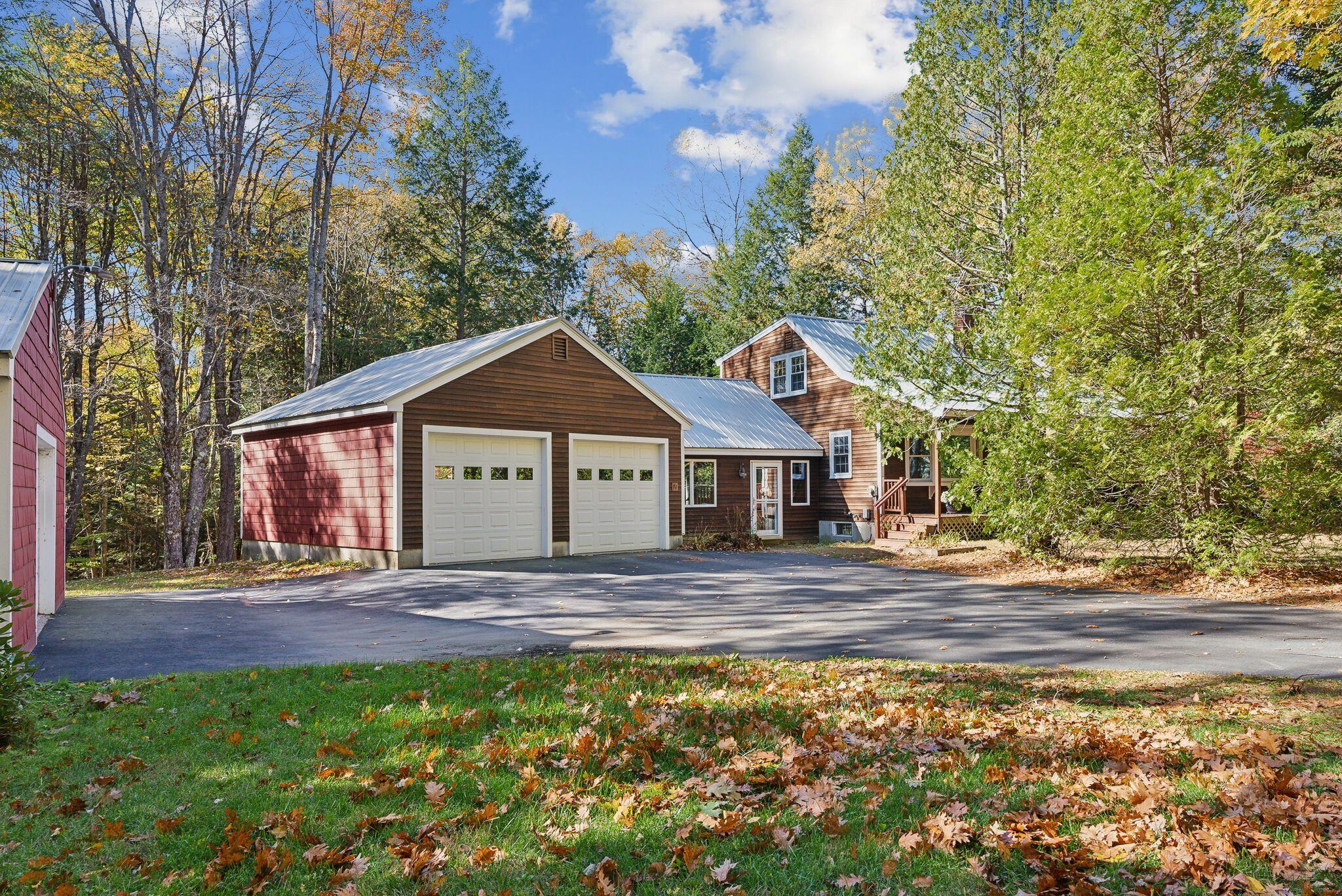 71 Desert Road Freeport, ME 04032 - Photo 5 of 34 Attached 2-car Garage