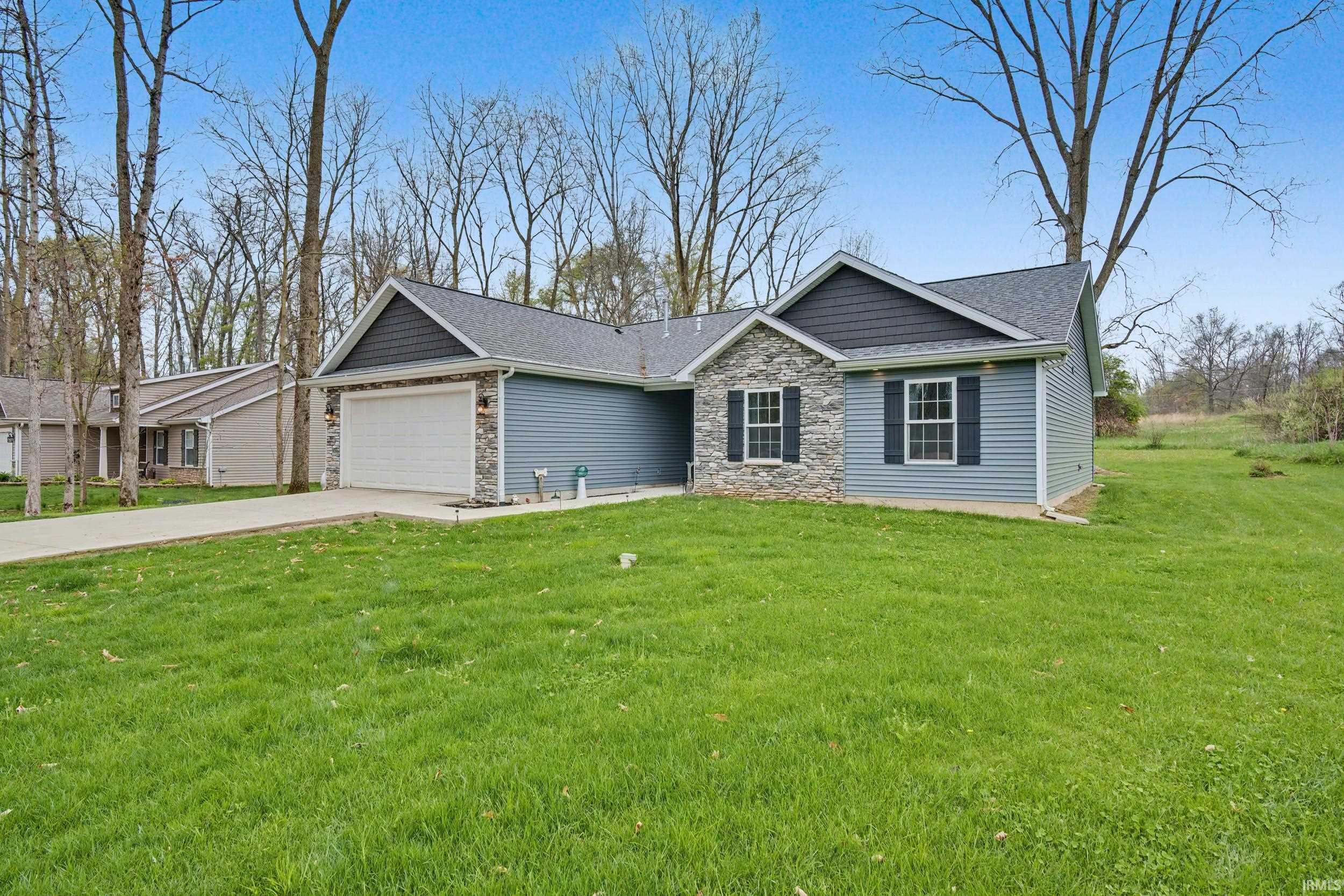 9072 Overlook Drive Rome City, IN 46784 - Photo 3 of 35