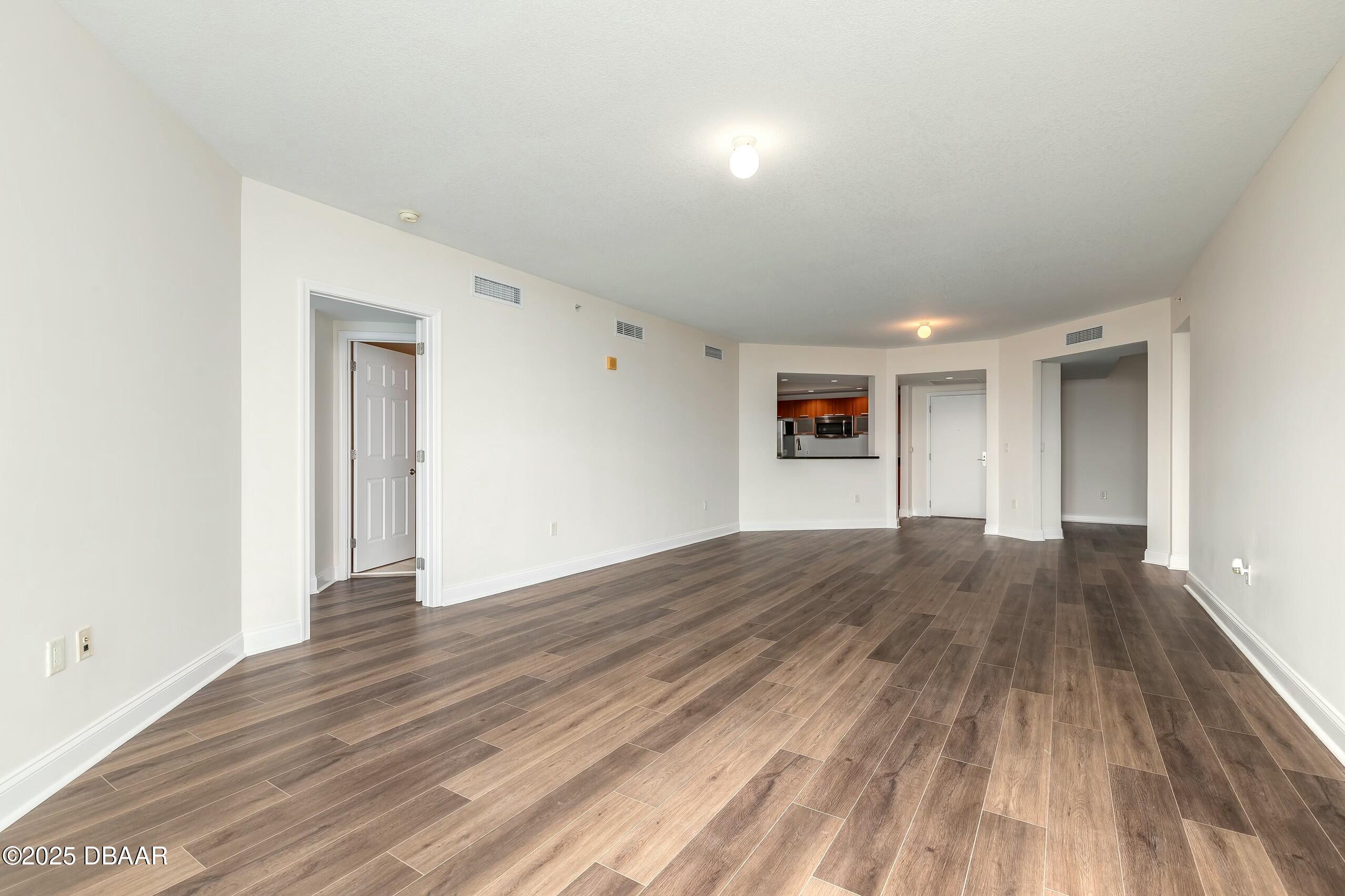 231 Riverside Drive, Unit 10031 Holly Hill, FL 32117 - Photo 5 of 52 tempImagesXOXUn