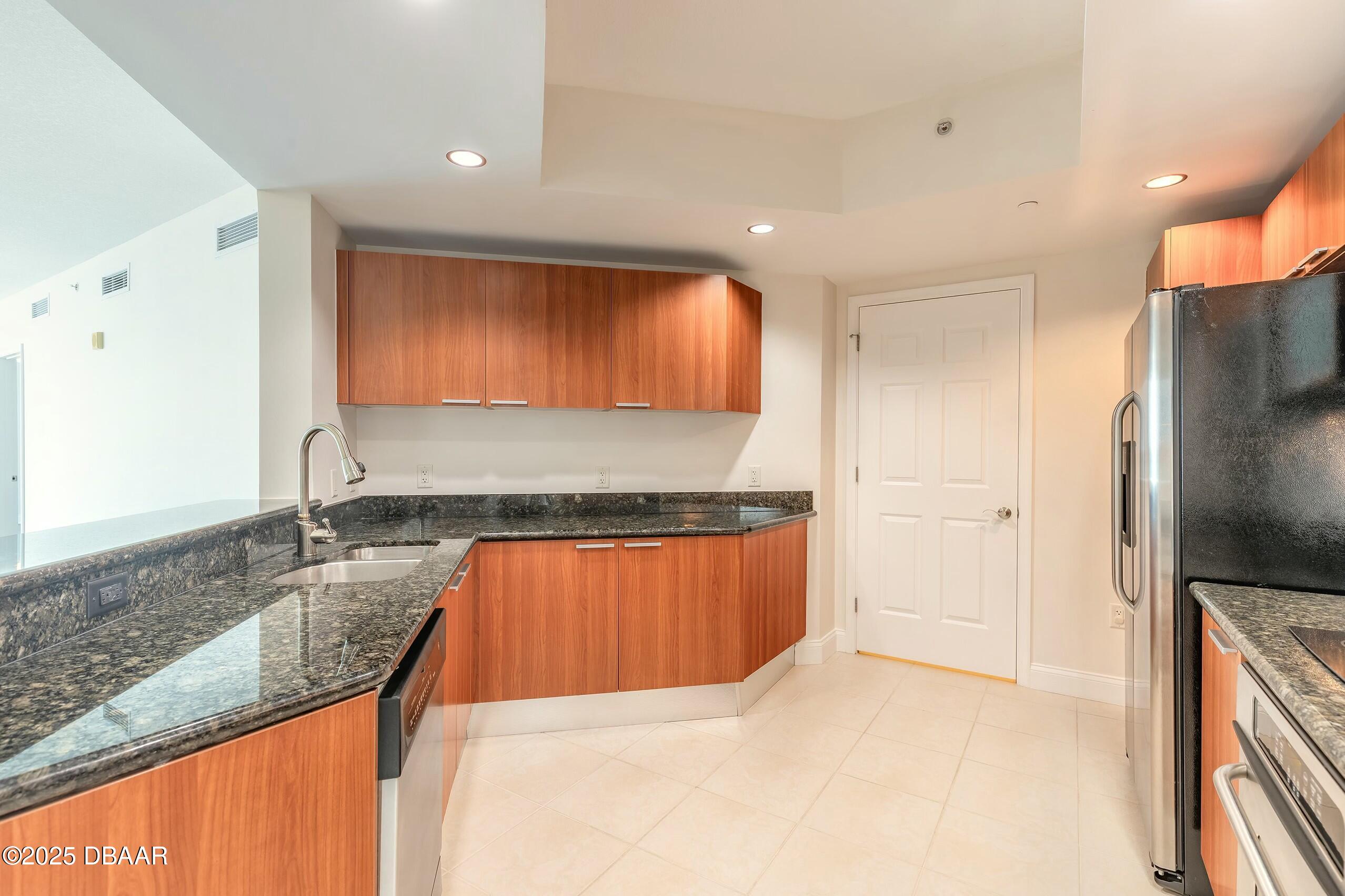231 Riverside Drive, Unit 10031 Holly Hill, FL 32117 - Photo 10 of 52 tempImageuq67Pa