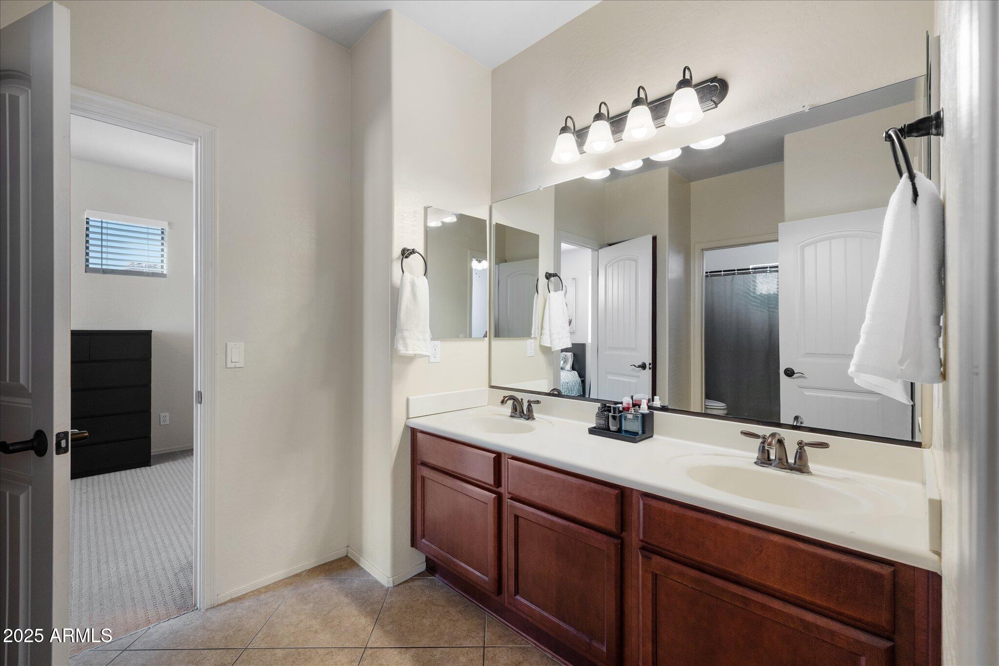 8536 East Inca Street Mesa, AZ 85207 - Photo 28 of 48 Bathroom 3