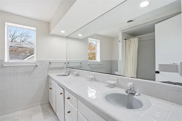 $499,500 | 8625 Marys Creek Drive, Benbrook, TX 76116