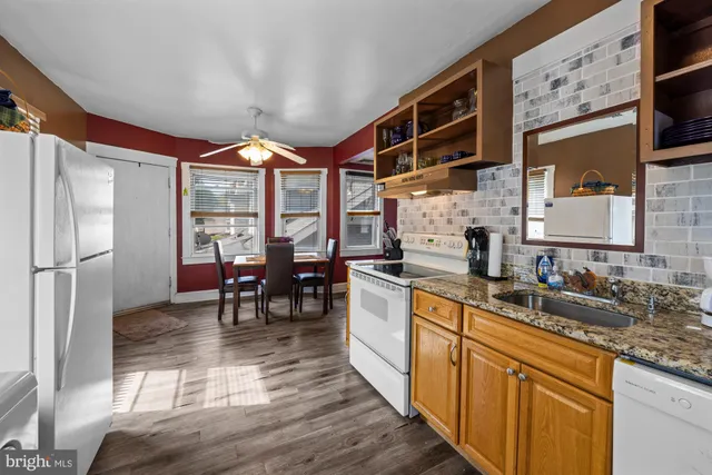 $350,000 | 320 12th Street, Hammonton, NJ 08037