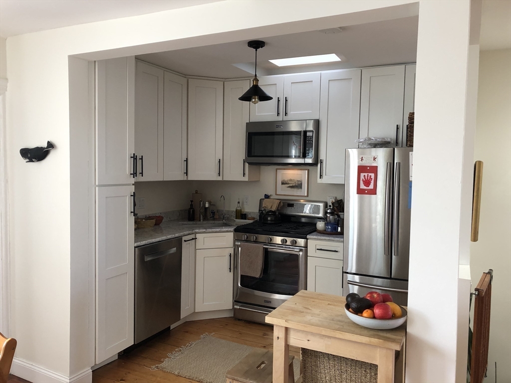 26 Prospect Street, Unit 3 Boston, MA 02129 - Photo 6 of 19