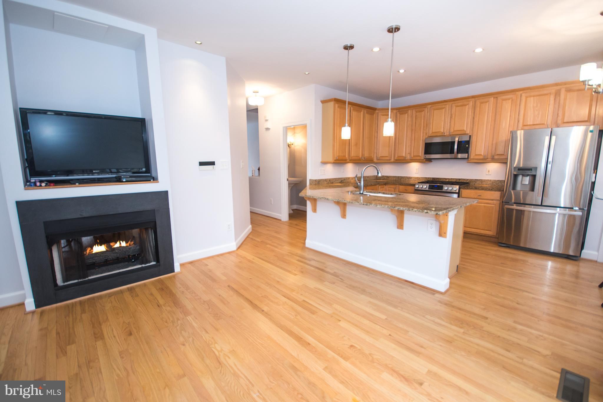 11474 Waterhaven Court Reston, VA 20190 - Photo 7 of 21 Kitchen/Family Room