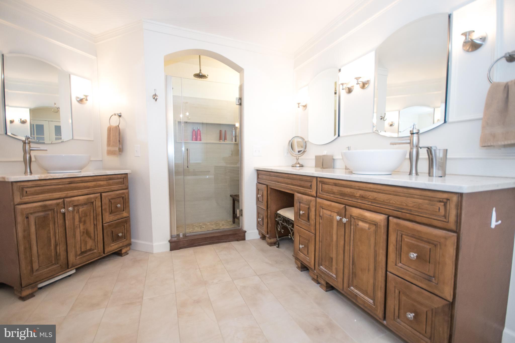 11474 Waterhaven Court Reston, VA 20190 - Photo 10 of 21 Master Bath