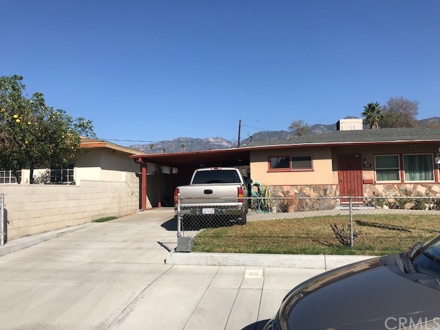 Front of home showing carport