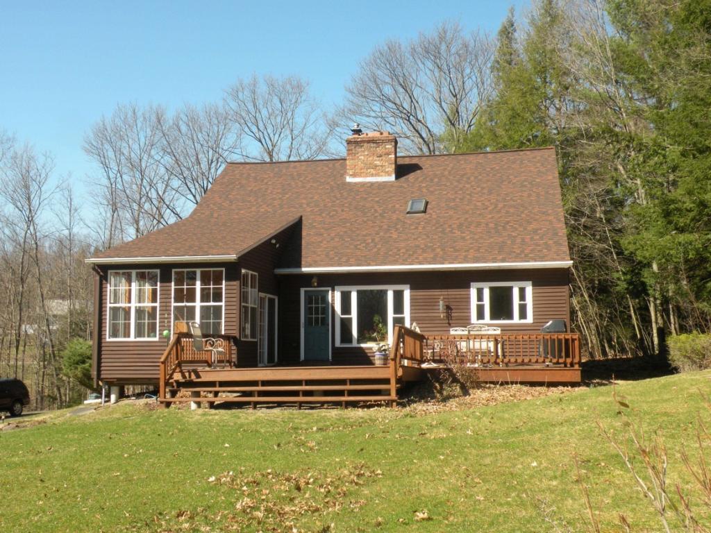 90 Cross Road Chenango Forks, NY 13746 - Photo 3 of 20 Gallery Image 3