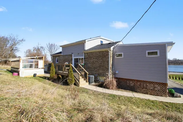 $550,000 | 2633 Highway 156, Rising Sun, IN 47040