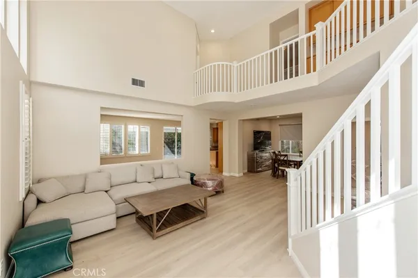 $6,500 | 17 Brockton, Irvine, CA 92620