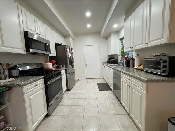 $3,950 | 1333 Hunt Terrace, Harbor City, CA 90710