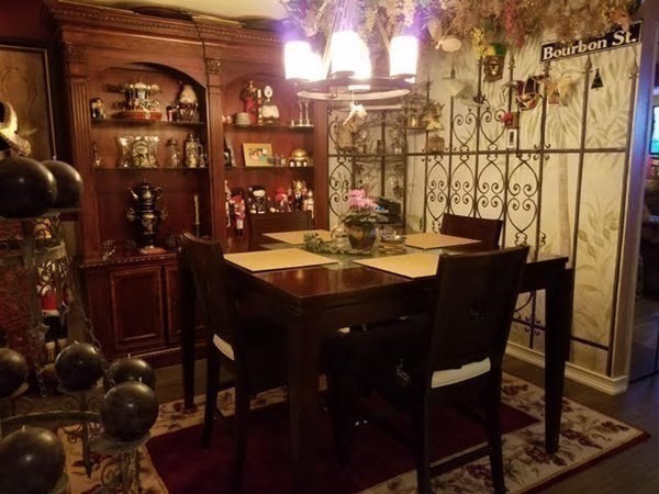 35 Hazen Road, Unit F3 Shirley, MA 01464 - Photo 12 of 22 a view of a dining room with furniture