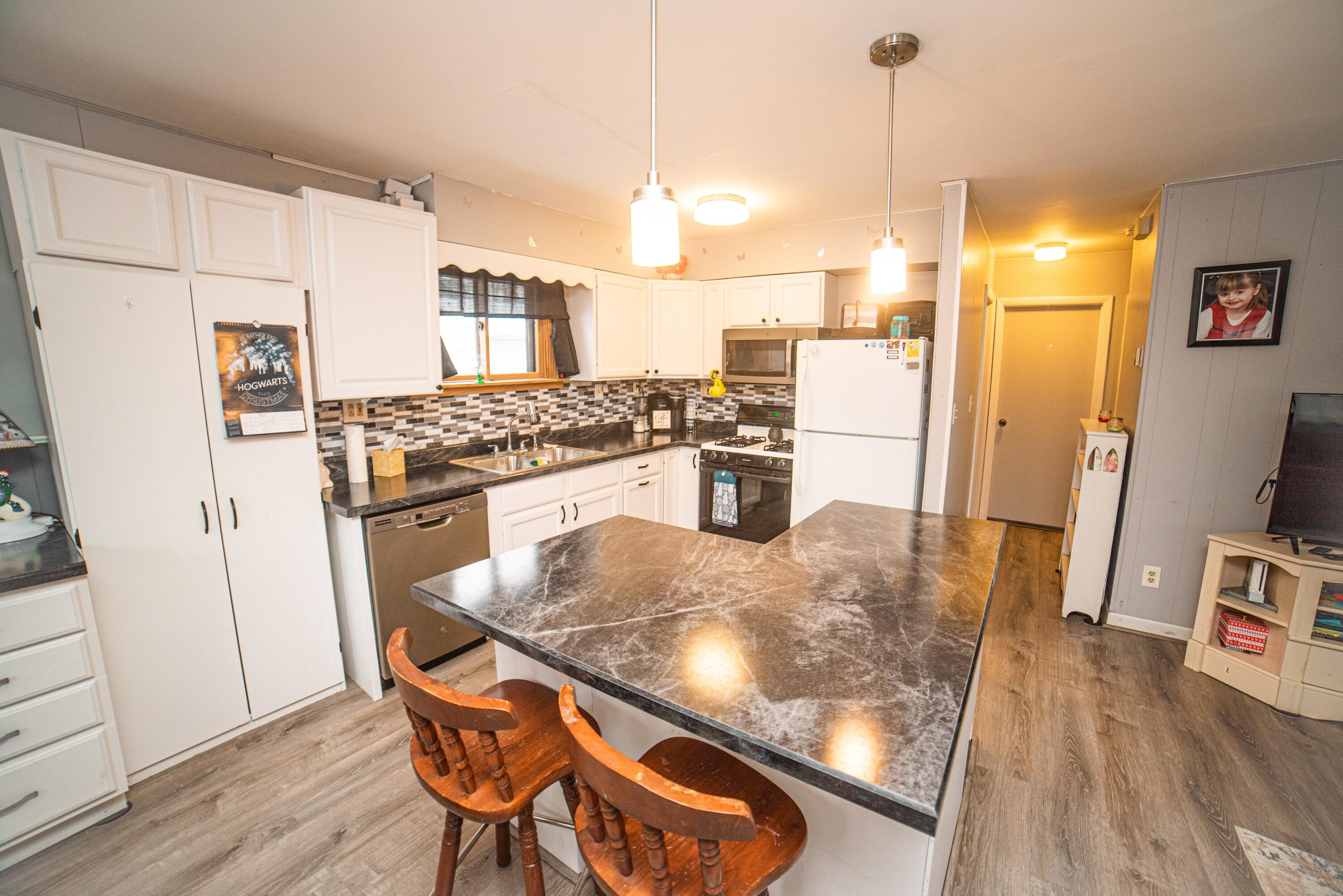 8053 Artesia Beach Road St. Helen, MI 48656 - Photo 16 of 37 Gallery Image 16