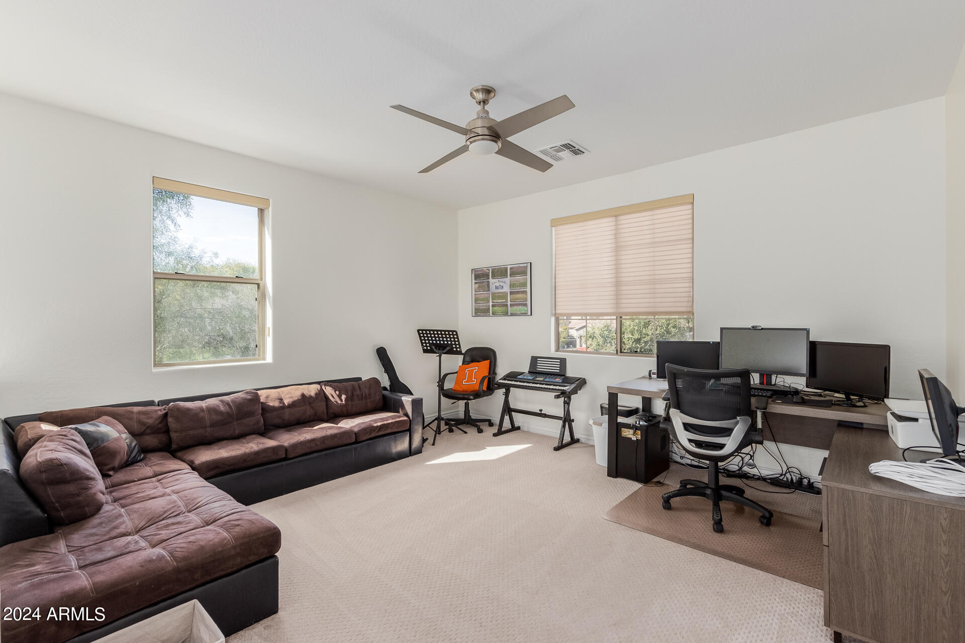 853 West Elgin Street Chandler, AZ 85225 - Photo 25 of 66 Loft for Office-sitting room or gym