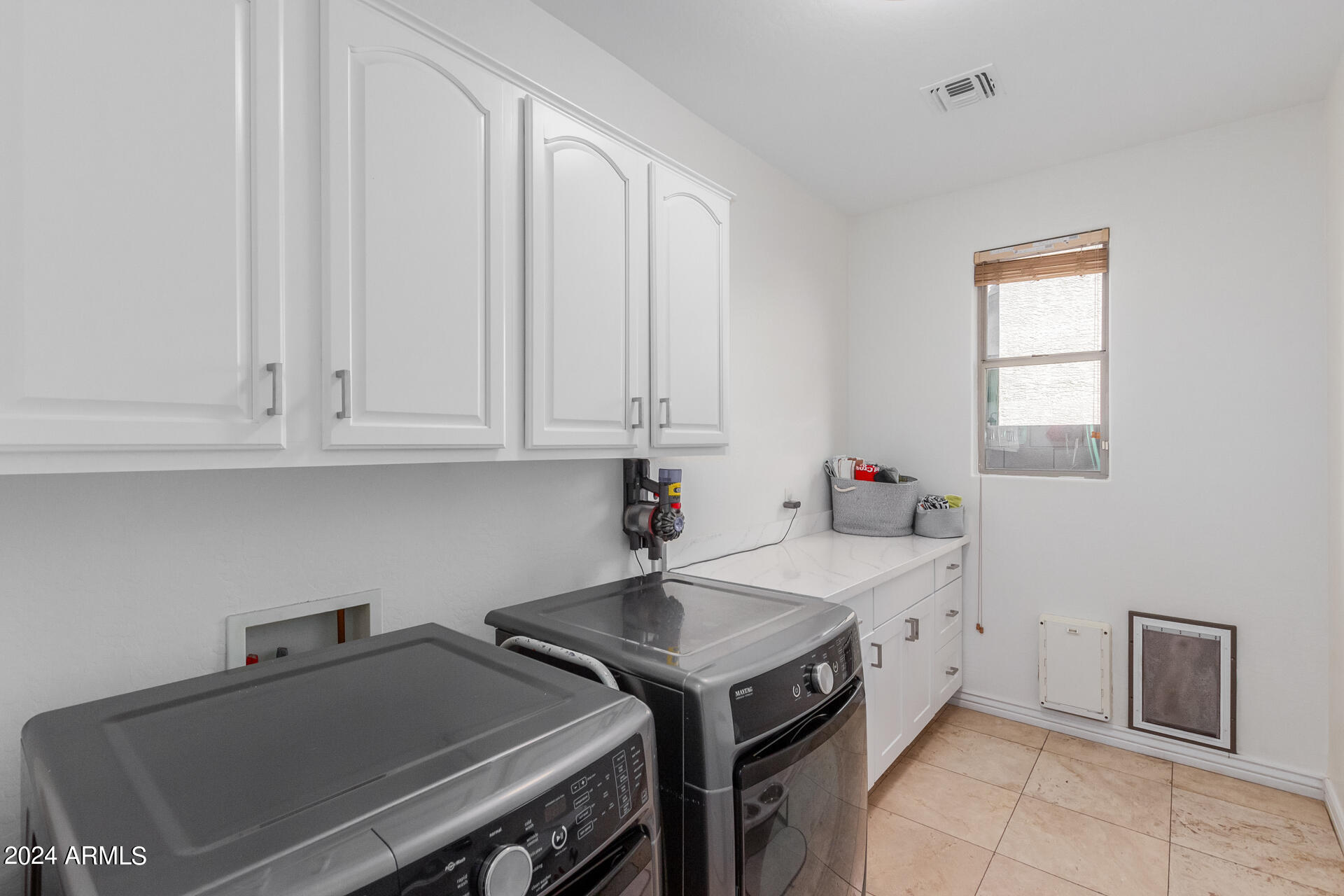 853 West Elgin Street Chandler, AZ 85225 - Photo 62 of 66 laundry room with washer/dryer included