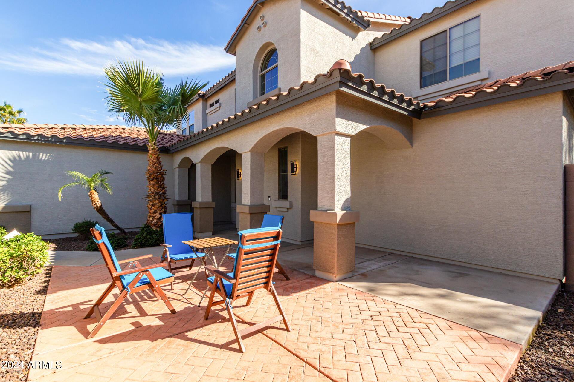 853 West Elgin Street Chandler, AZ 85225 - Photo 9 of 66 Front Courthyard