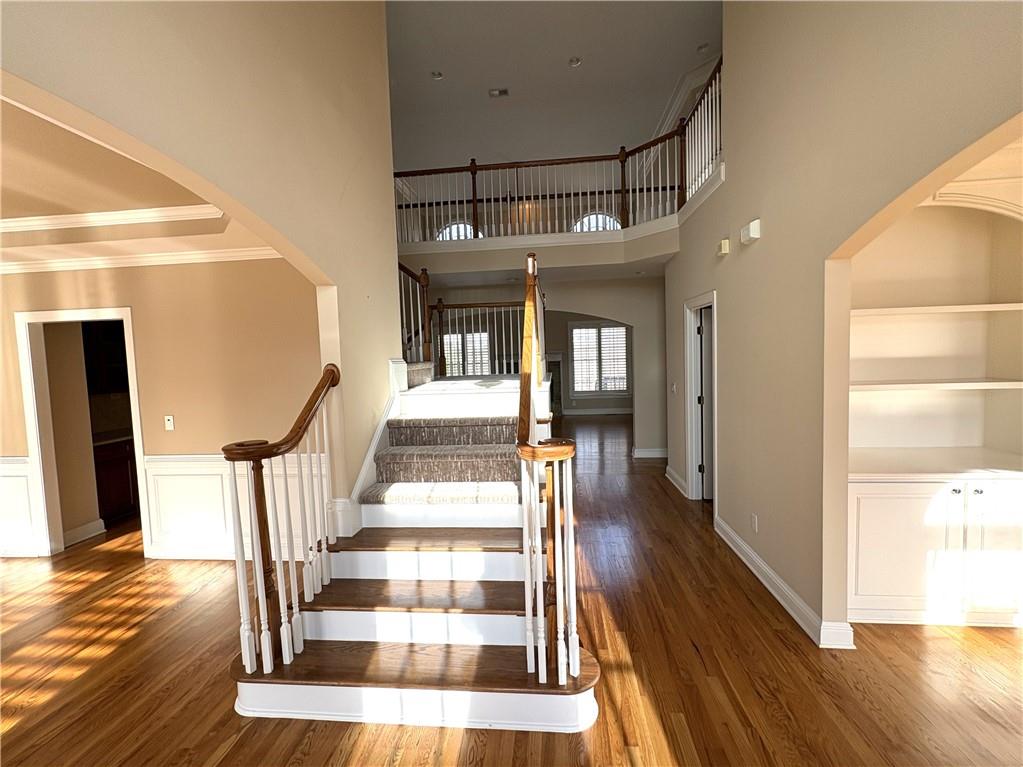 2554 Laquanda Court Southwest Atlanta, GA 30331 - Photo 2 of 27