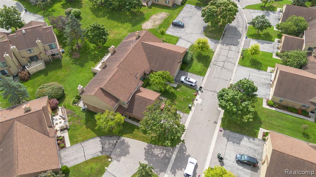 587 Tennyson Rochester Hills, MI 48307 - Photo 38 of 48 Gallery Image 38