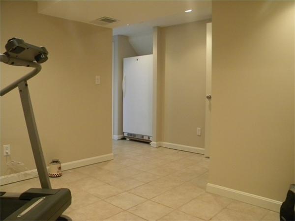 267 Manning Street Hudson, MA 01749 - Photo 12 of 21 Gallery Image 12