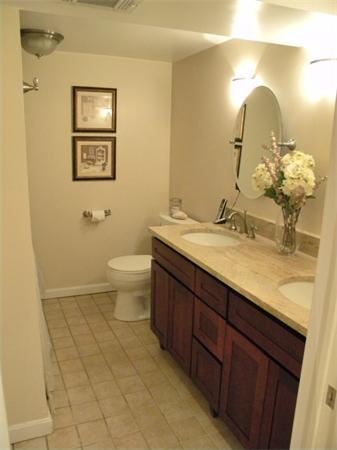 267 Manning Street Hudson, MA 01749 - Photo 9 of 21 Gallery Image 9