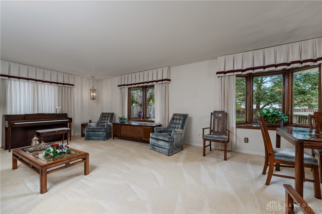 2293 East Rahn Road Dayton, OH 45440 - Photo 19 of 30 Gallery Image 19
