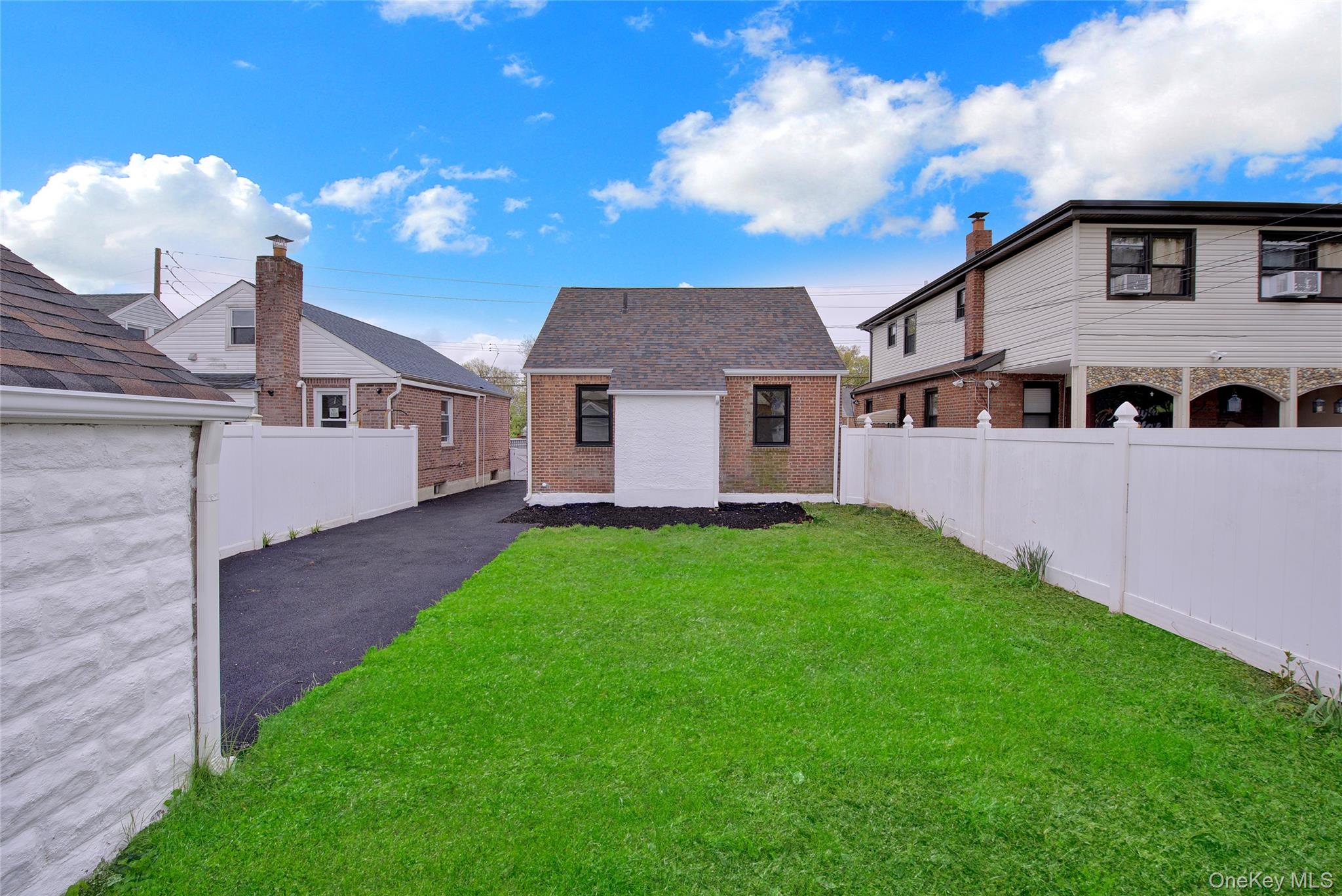 223-15 114th Road Queens, NY 11411 - Photo 20 of 21