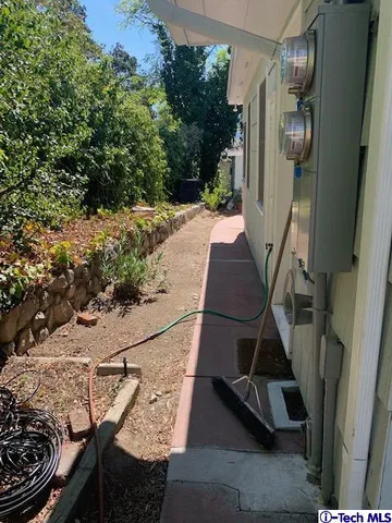 $2,600 | 6534 Valmont Street, Tujunga, CA 91042