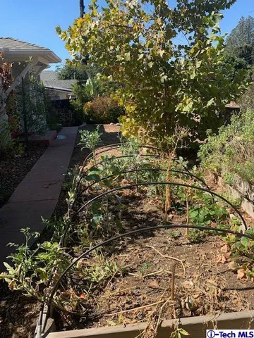 $2,600 | 6534 Valmont Street, Tujunga, CA 91042