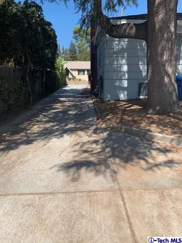 $2,600 | 6534 Valmont Street, Tujunga, CA 91042