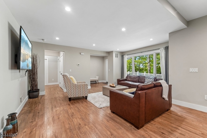 157 West Lindsley Road Cedar Grove, NJ 07009 - Photo 10 of 34
