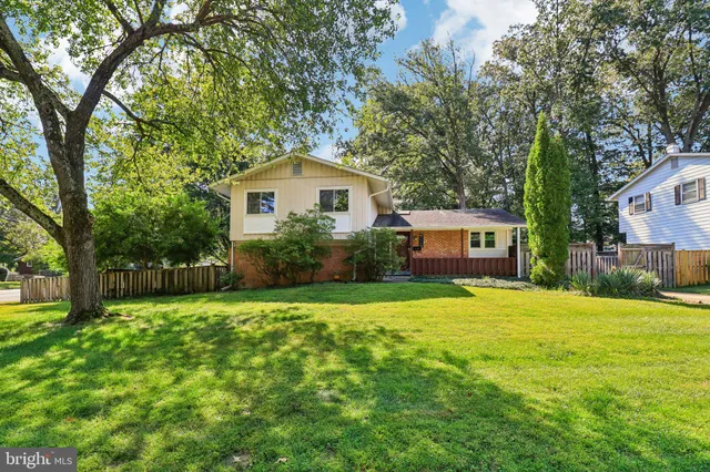 $850,000 | 2638 Bowling Green Drive, Vienna, VA 22180