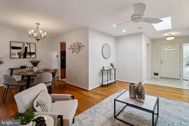 $850,000 | 2638 Bowling Green Drive, Vienna, VA 22180