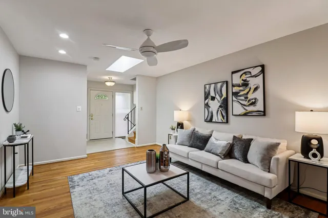 $850,000 | 2638 Bowling Green Drive, Vienna, VA 22180