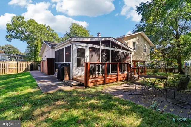 $850,000 | 2638 Bowling Green Drive, Vienna, VA 22180