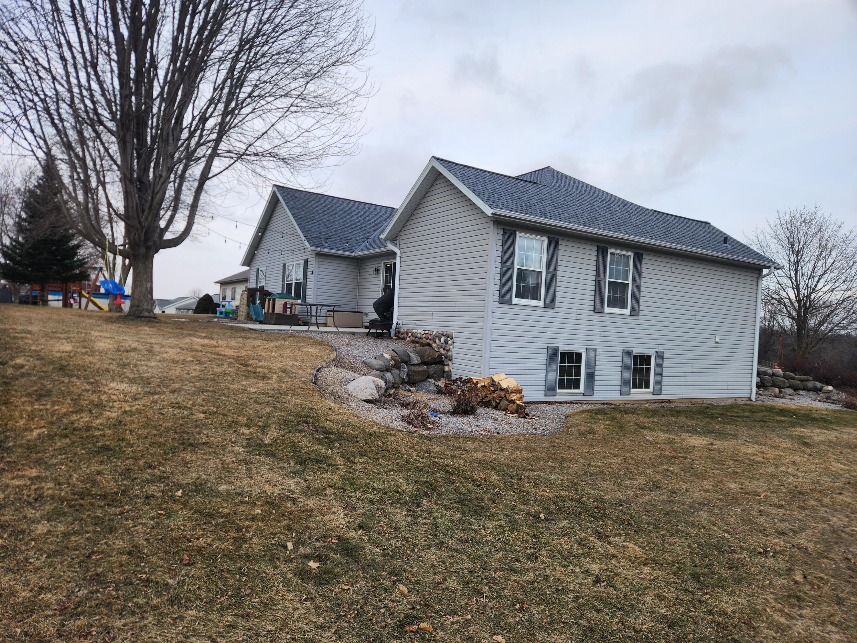 995 Lexington Way Waterloo, WI 53594 - Photo 17 of 17 Exterior