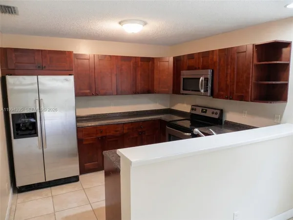 $3,900 | 10731 Northwest 16th Court, Plantation, FL 33322