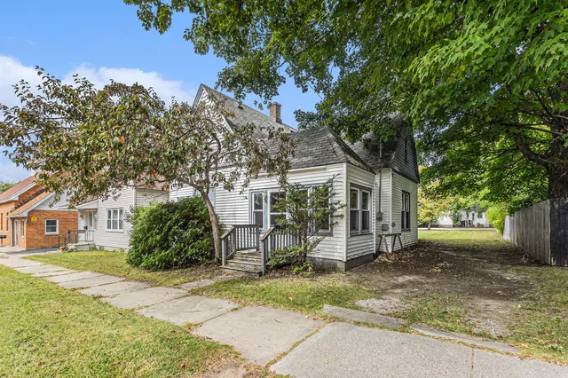 $89,900 | 56 Ferry Street, Shelby, MI 49455