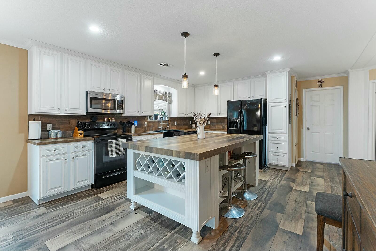 5412 Stallion Drive Crestview, FL 32539 - Photo 3 of 41 tempImage1k7LvW