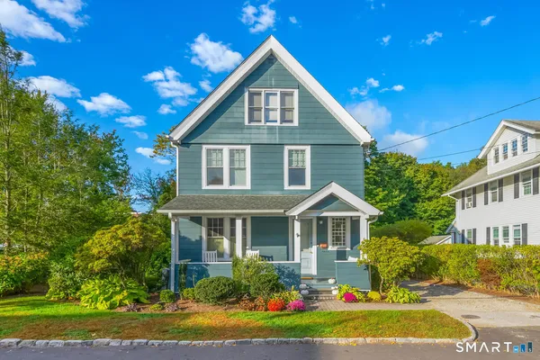 $1,495,000 | 6 Park Lane, Darien, CT 06820