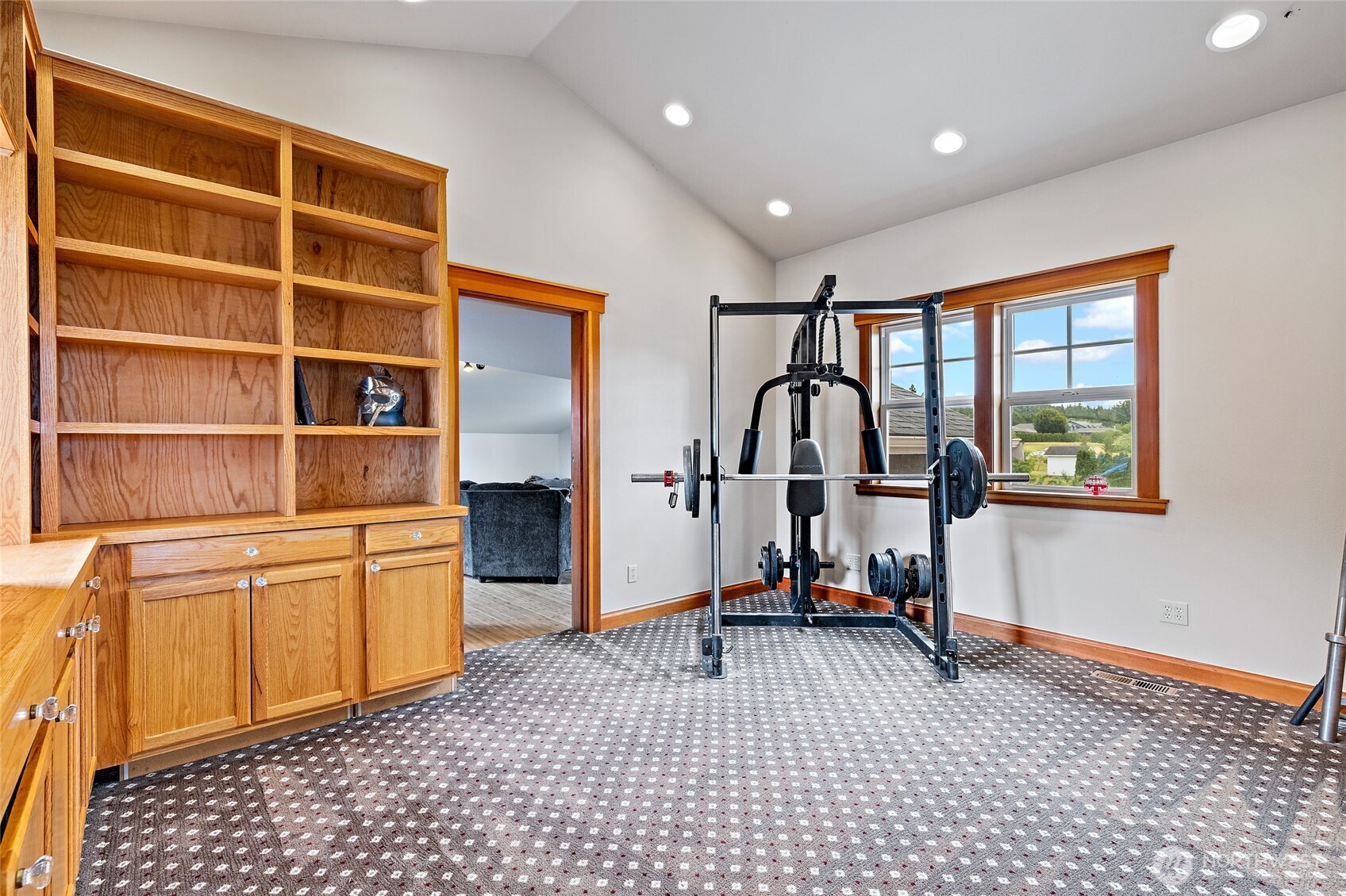 20076 Sinnes Road Mount Vernon, WA 98274 - Photo 20 of 40 a view of a room with gym equipment