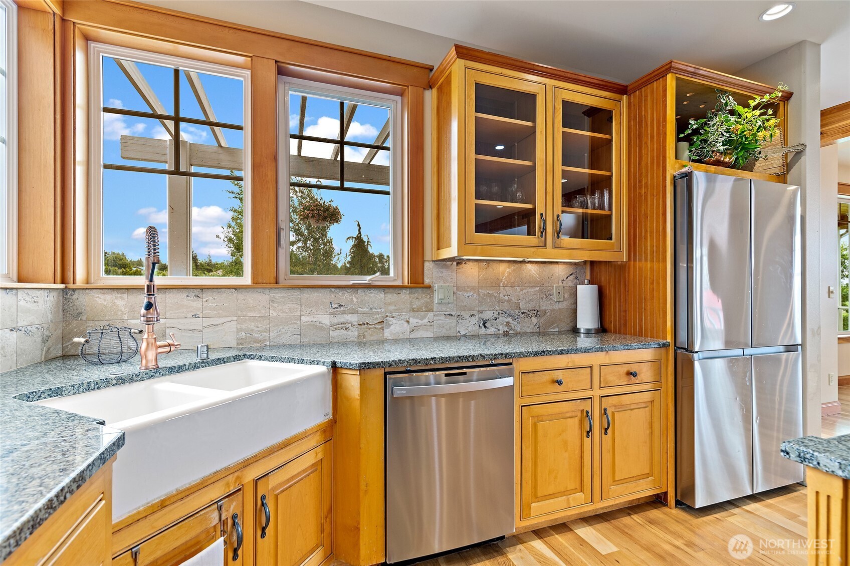 20076 Sinnes Road Mount Vernon, WA 98274 - Photo 9 of 40 a bathroom with a granite countertop sink and a window