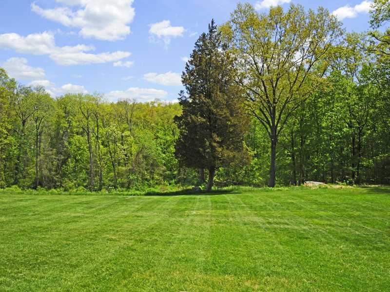 407 Round Hill Road Greenwich, CT 06831 - Photo 8 of 21